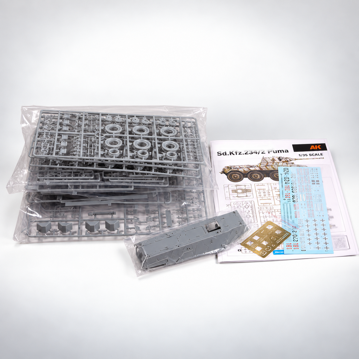 AK Interactive: 1/35 SD.KFZ.234/2 PUMA Plastic Model Kit, product